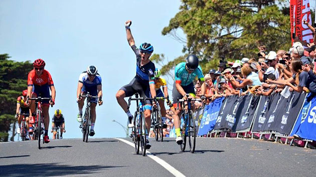 Patrick Shaw wins stage 3